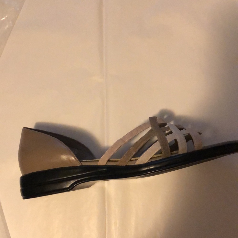 Jazzman New York open toe flats. Sz 9 - Picture 9 of 9